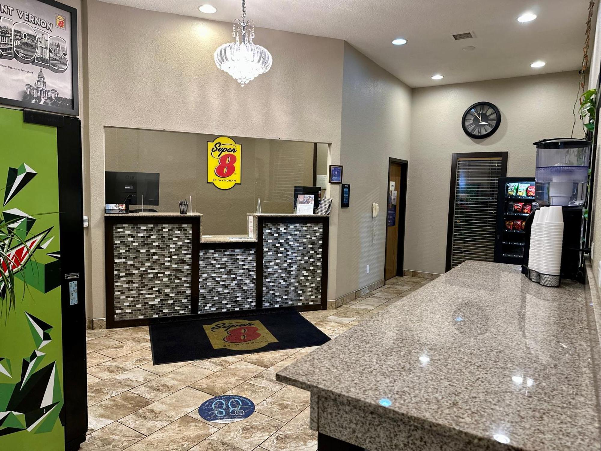 Super 8 By Wyndham Mount Vernon, Il Esterno foto