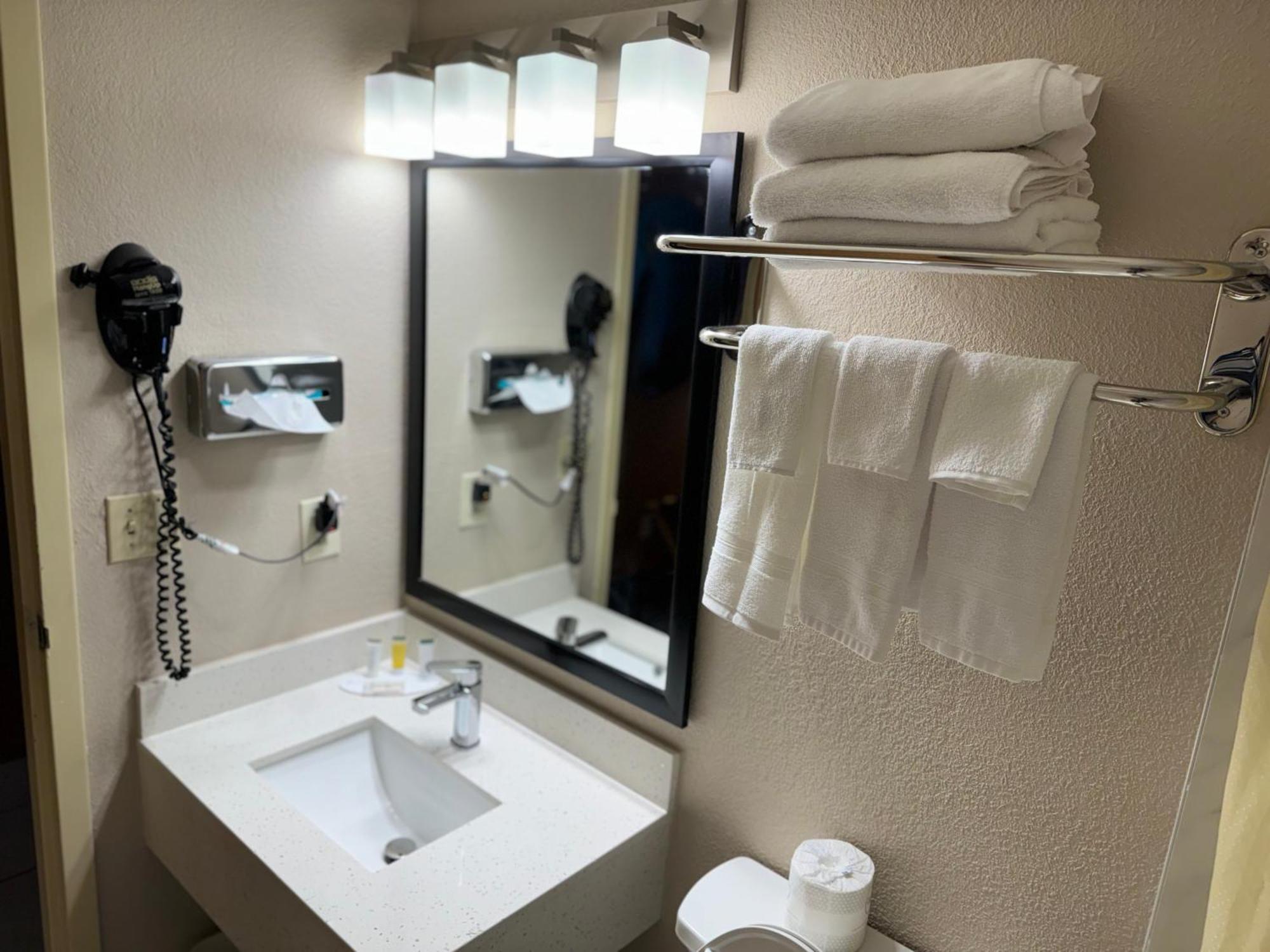 Super 8 By Wyndham Mount Vernon, Il Esterno foto