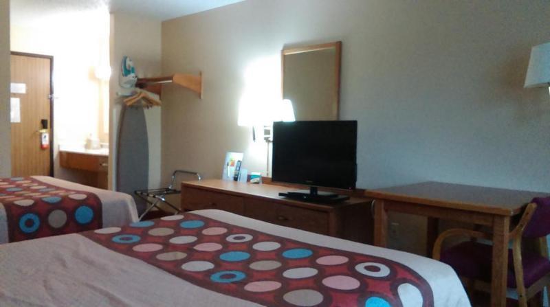 Super 8 By Wyndham Mount Vernon, Il Esterno foto
