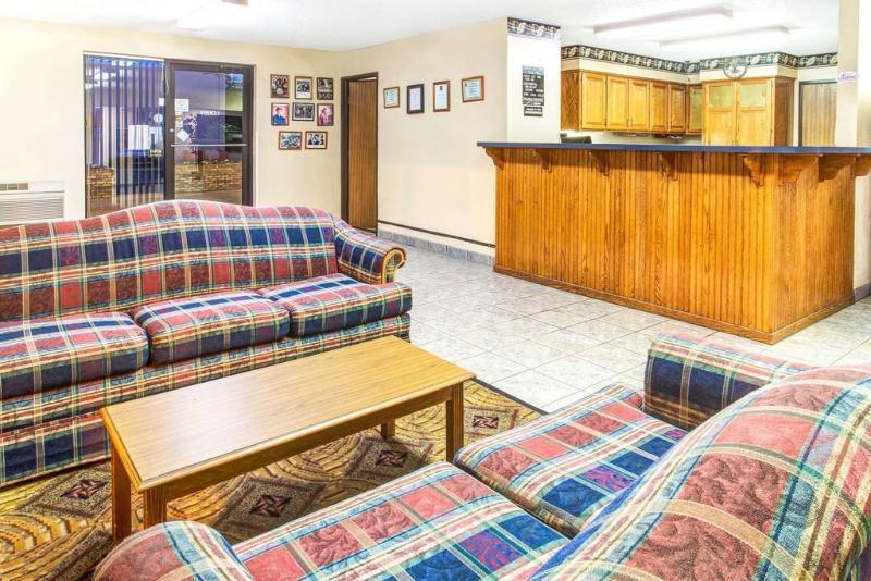 Super 8 By Wyndham Mount Vernon, Il Esterno foto